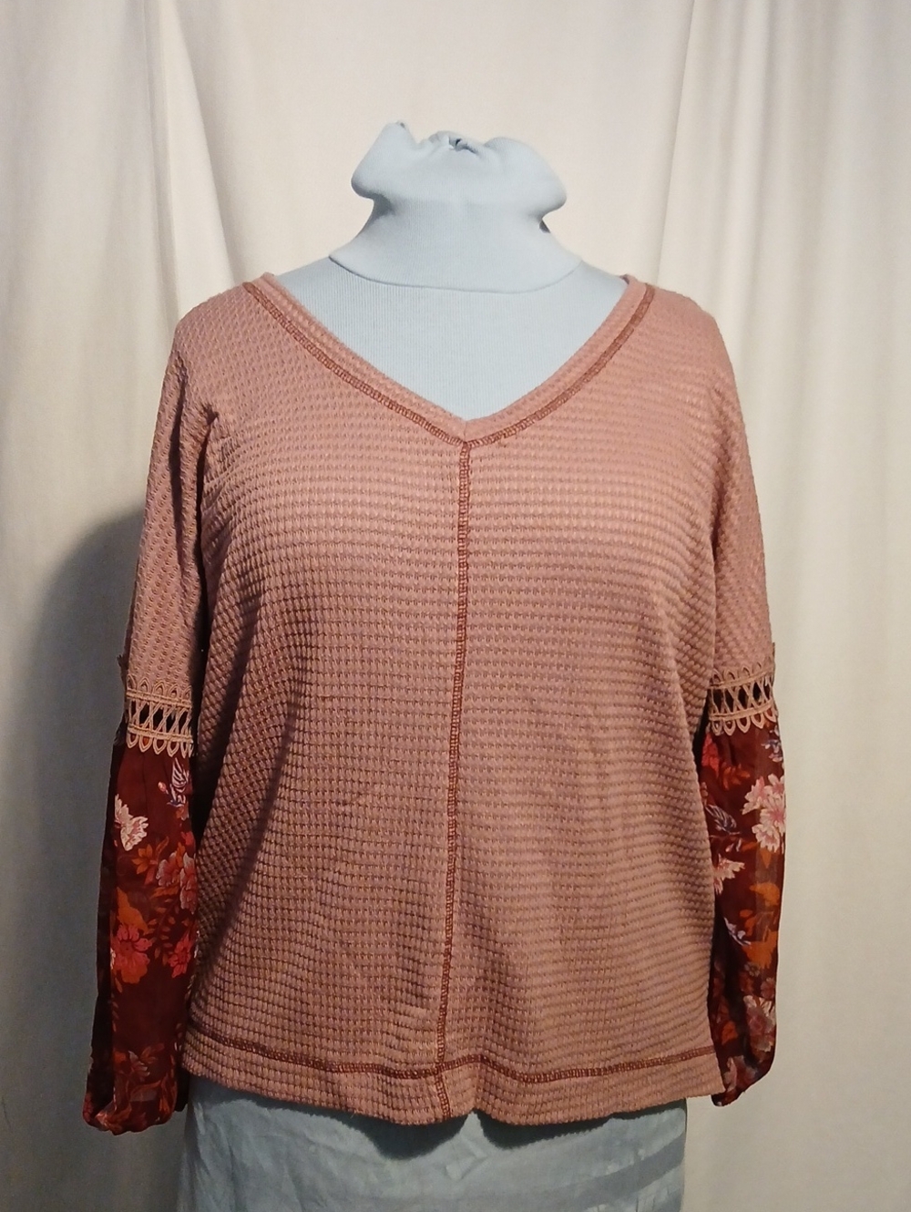 Dusty Rose Waffle V-Neck Tunic with Floral Contrast Sleeves